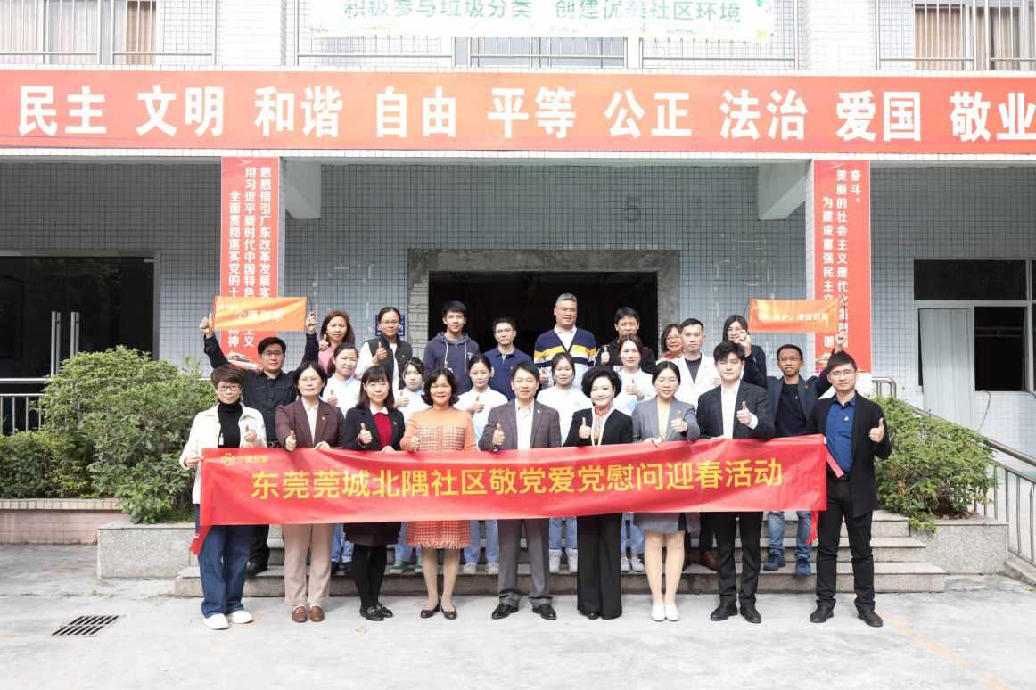 迷失在街头的男孩